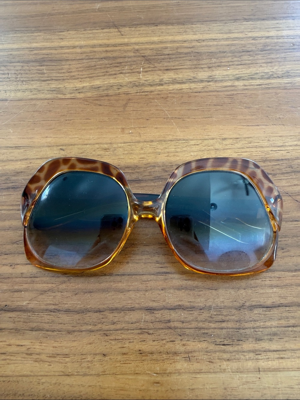 70’s ST LAREL Italy tortoise shell SUNGLASSES.